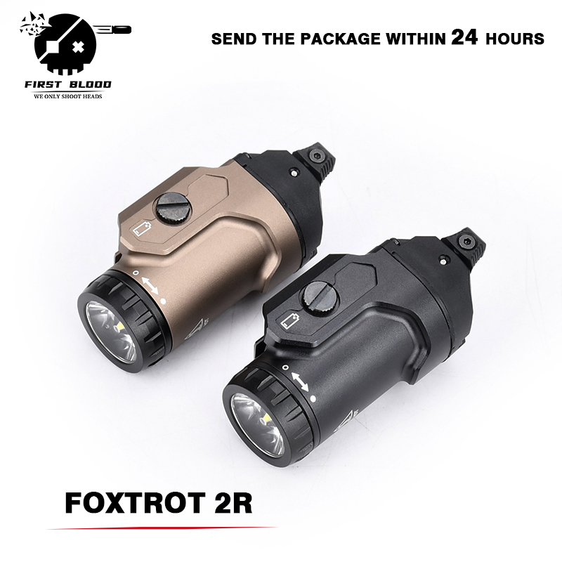 Outdoor Lighting Lumen - Linterna táctica FOXTROT2R Universal de 700